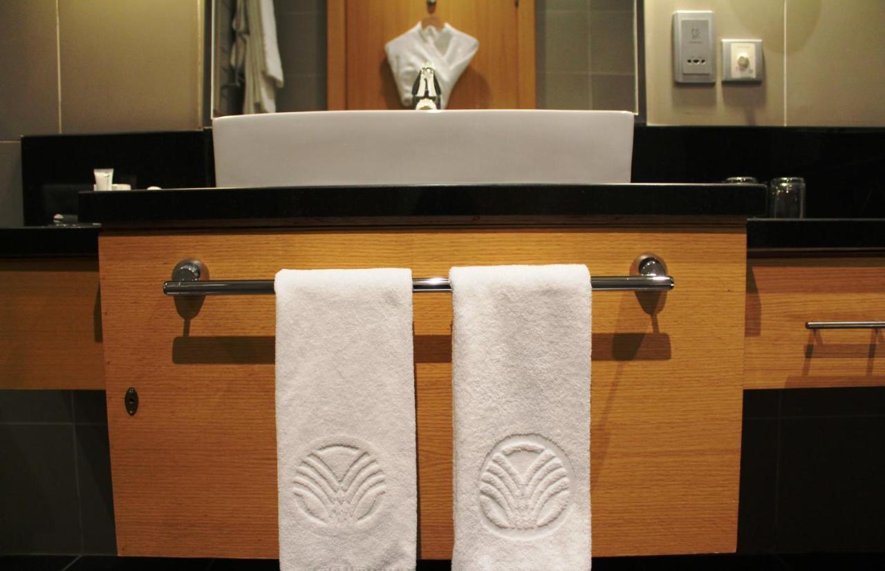 Hala Arjaan By Rotana, Deluxe Hotel Apartments Abu Zabi Zewnętrze zdjęcie