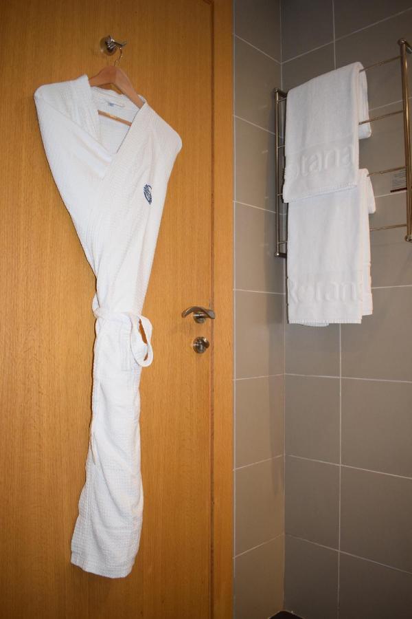 Hala Arjaan By Rotana, Deluxe Hotel Apartments Abu Zabi Zewnętrze zdjęcie