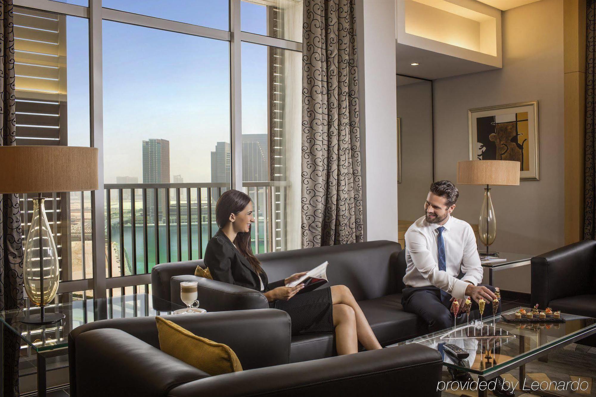 Hala Arjaan By Rotana, Deluxe Hotel Apartments Abu Zabi Zewnętrze zdjęcie