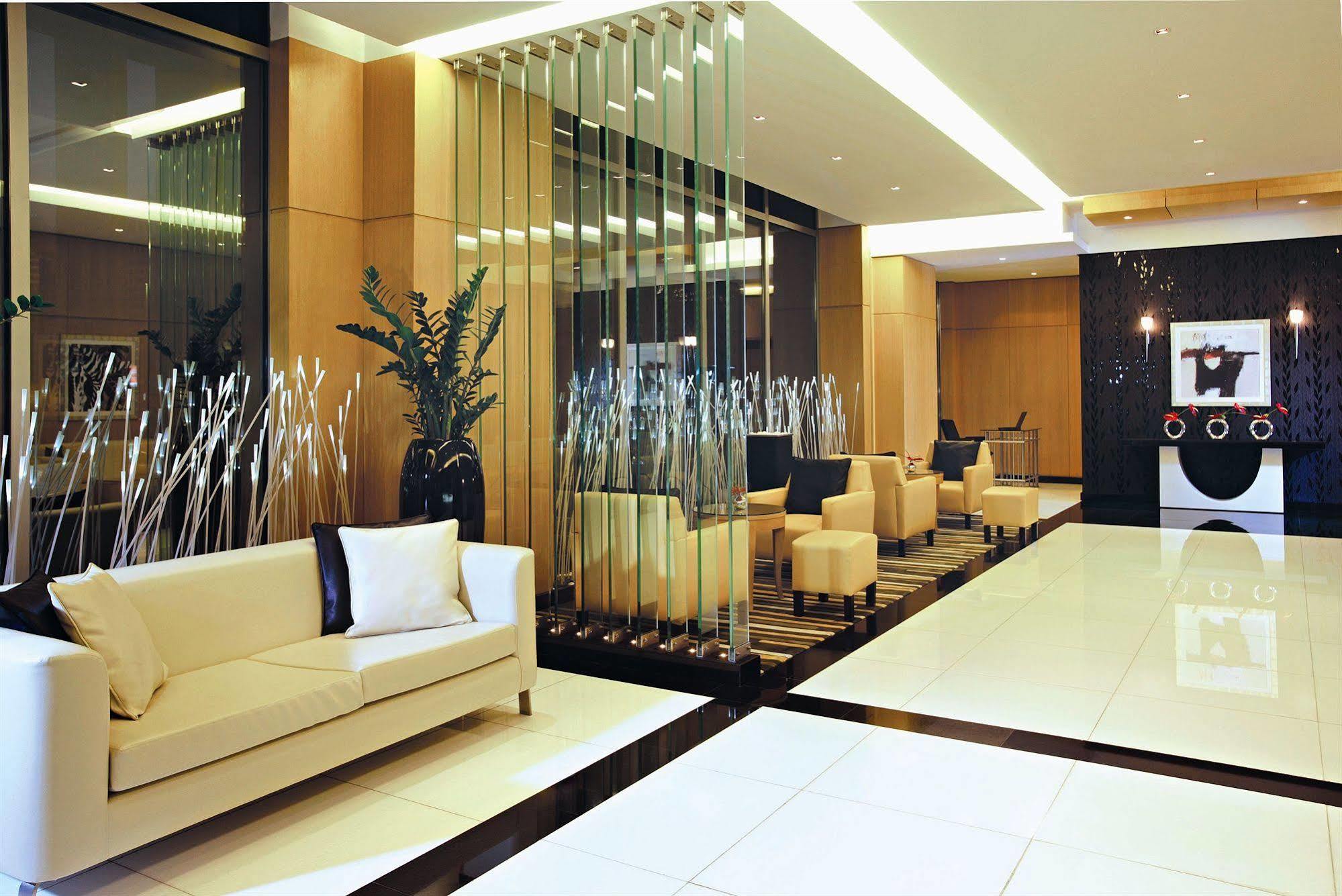 Hala Arjaan By Rotana, Deluxe Hotel Apartments Abu Zabi Zewnętrze zdjęcie