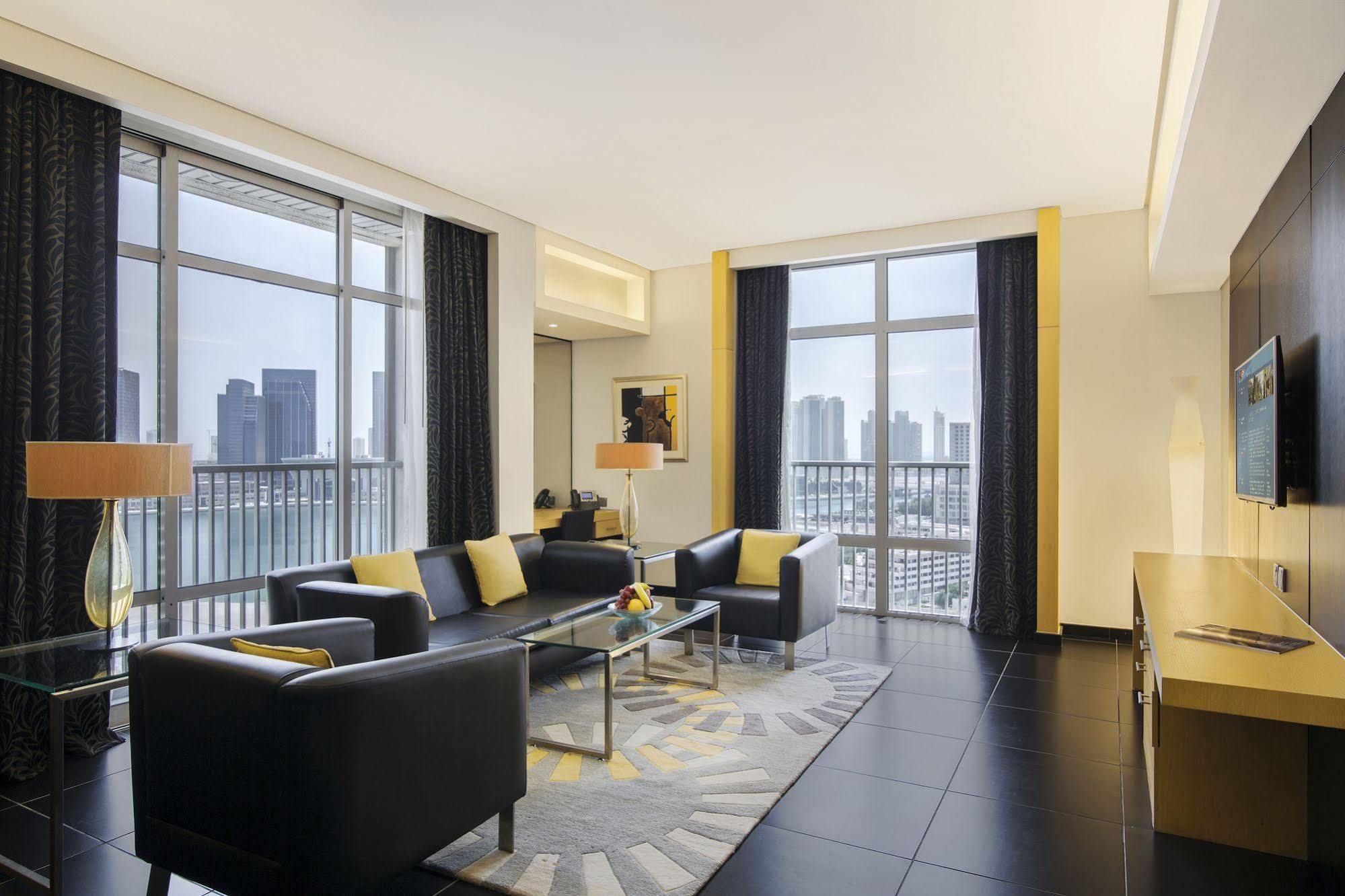 Hala Arjaan By Rotana, Deluxe Hotel Apartments Abu Zabi Zewnętrze zdjęcie