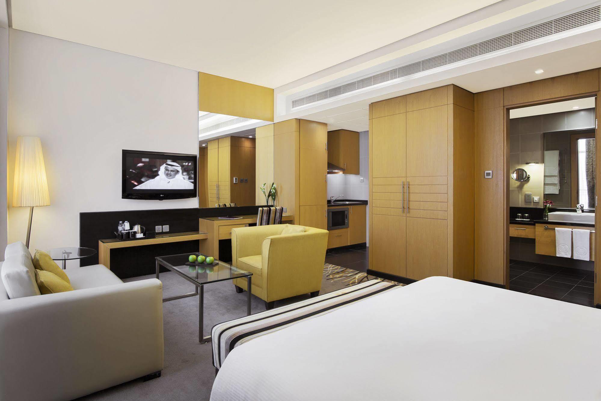 Hala Arjaan By Rotana, Deluxe Hotel Apartments Abu Zabi Zewnętrze zdjęcie